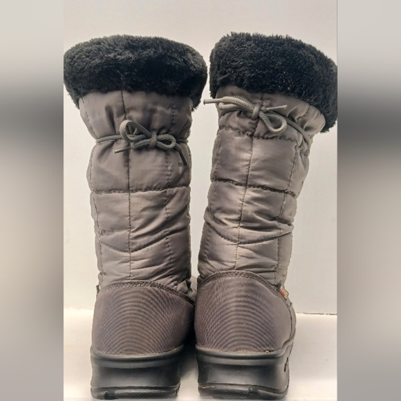 Kamik Women's Waterproof New York2W Winter Boots US8 Grey With Black Interior - Picture 6 of 14